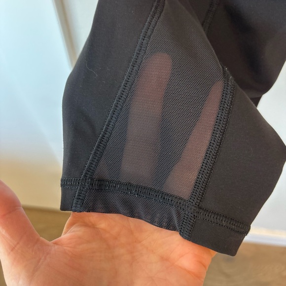 lululemon athletica Black Leggings 10 - Picture 4 of 7